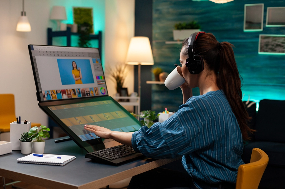 why-a-graphic-design-university-can-boost-your-career