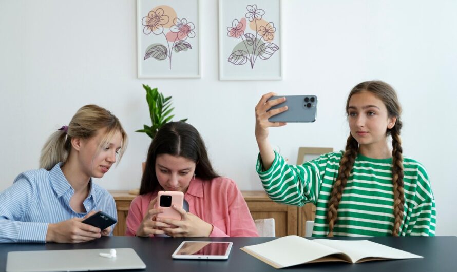 Educating the TikTok Generation: Using Microlearning to Re-Engage Students’ Attention
